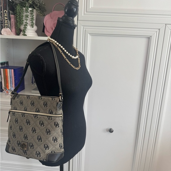 Dooney & Bourke Jacquard Logo Shoulder Bag - Picture 9 of 16